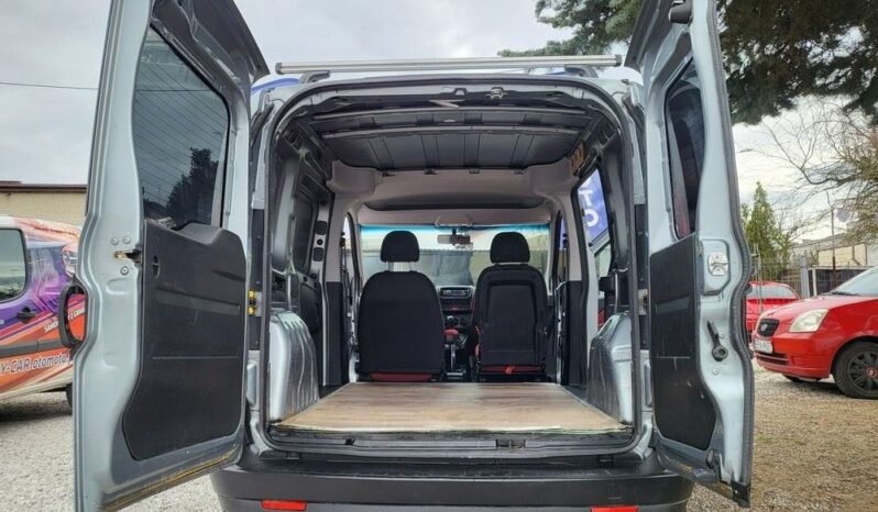 FIAT Doblo  | FWD (przód) | Manualna | 90 KM | Szary full