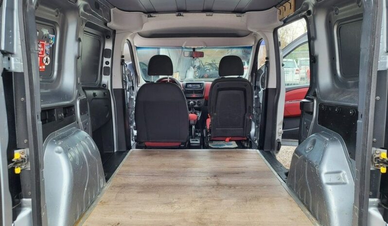 FIAT Doblo  | FWD (przód) | Manualna | 90 KM | Szary full