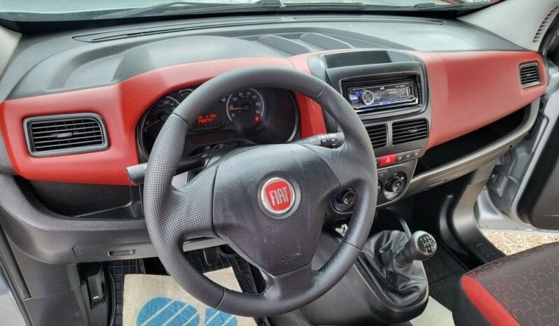 FIAT Doblo  | FWD (przód) | Manualna | 90 KM | Szary full