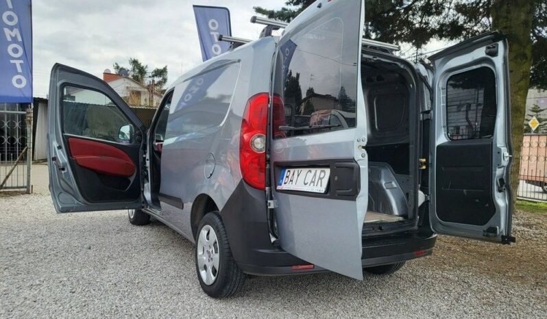 FIAT Doblo  | FWD (przód) | Manualna | 90 KM | Szary full