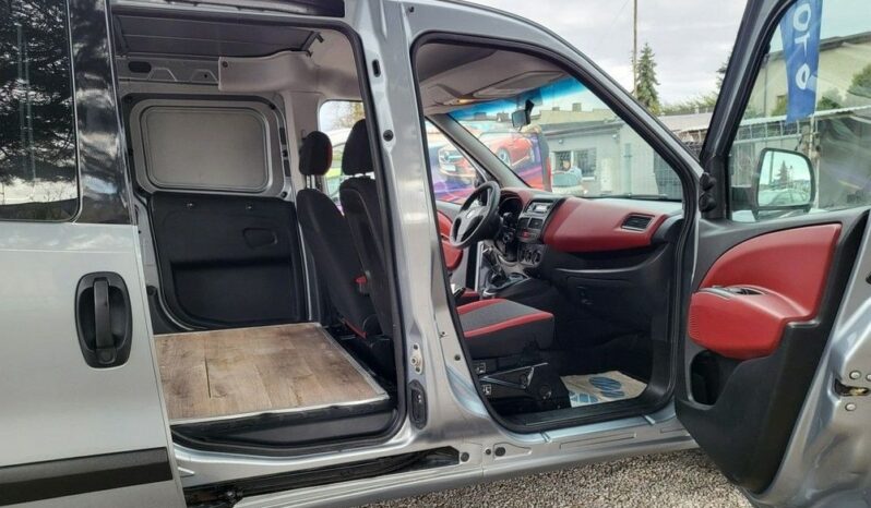 FIAT Doblo  | FWD (przód) | Manualna | 90 KM | Szary full