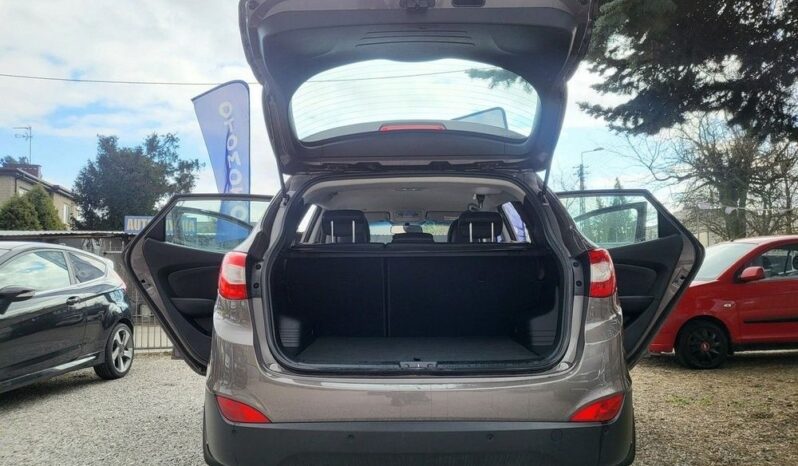 HYUNDAI ix35  | FWD (przód) | Manualna | 135 KM | Szary full