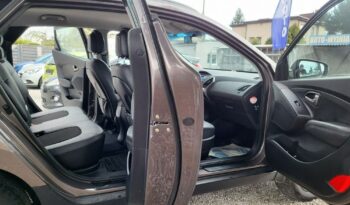HYUNDAI ix35  | FWD (przód) | Manualna | 135 KM | Szary full