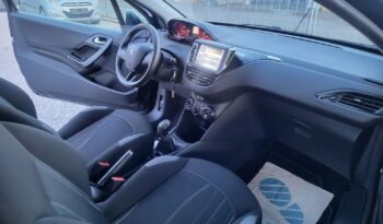 PEUGEOT 208  | FWD (przód) | Manualna | 70 KM | Czarny full
