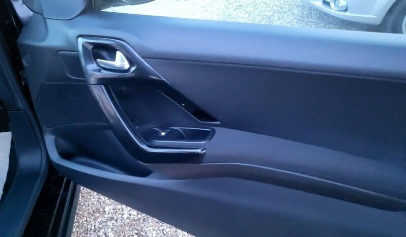 PEUGEOT 208  | FWD (przód) | Manualna | 70 KM | Czarny full