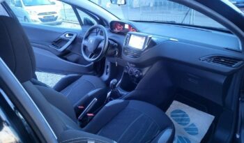 PEUGEOT 208  | FWD (przód) | Manualna | 70 KM | Czarny full