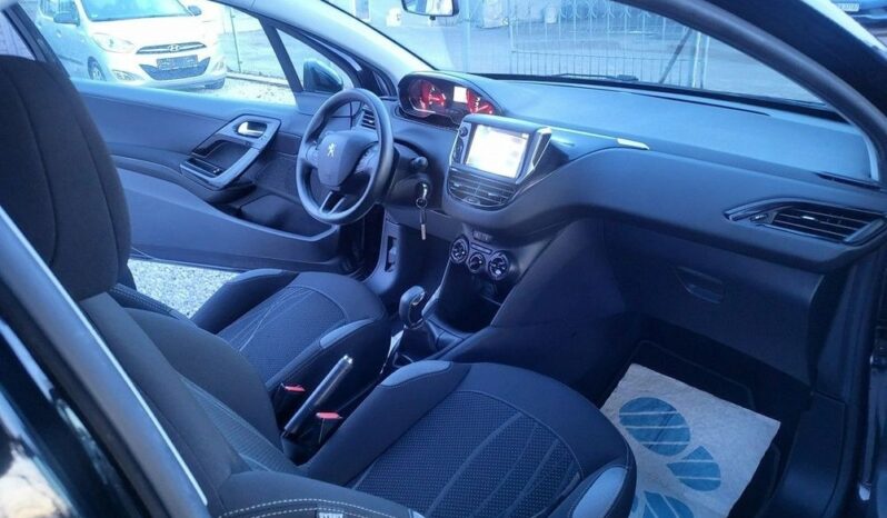 PEUGEOT 208  | FWD (przód) | Manualna | 70 KM | Czarny full