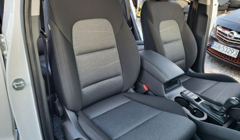 HYUNDAI Tucson  | 4×4 (doł. automatycznie) | Automatyczna | 185 KM | Biały full