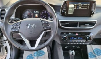 HYUNDAI Tucson  | 4×4 (doł. automatycznie) | Automatyczna | 185 KM | Biały full