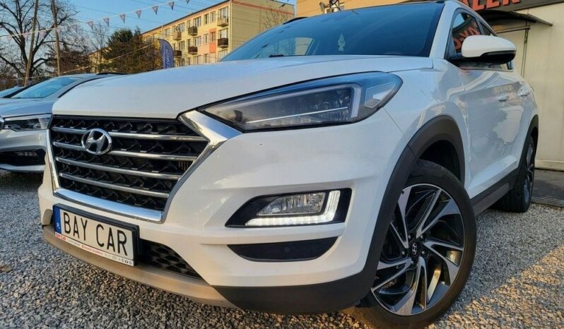 HYUNDAI Tucson  | 4×4 (doł. automatycznie) | Automatyczna | 185 KM | Biały full