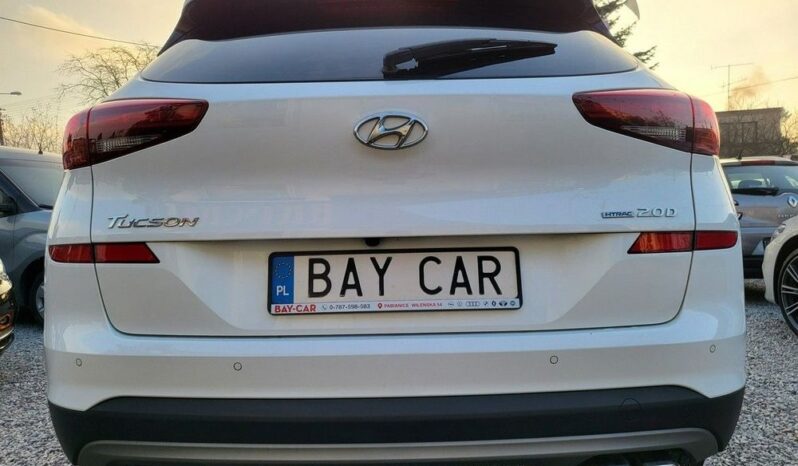 HYUNDAI Tucson  | 4×4 (doł. automatycznie) | Automatyczna | 185 KM | Biały full