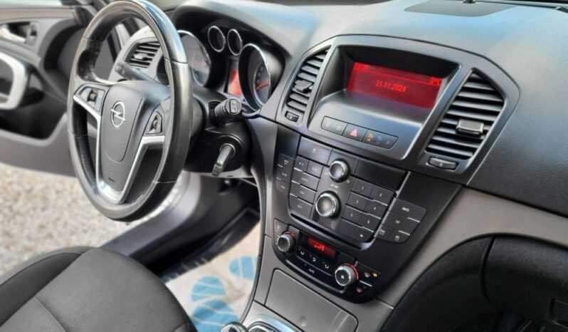 OPEL Insignia  | FWD (przód) | Manualna | 140 KM | Srebrny full