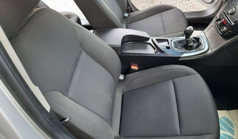 OPEL Insignia  | FWD (przód) | Manualna | 140 KM | Srebrny full