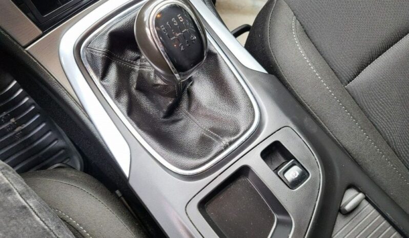 OPEL Insignia  | FWD (przód) | Manualna | 140 KM | Srebrny full