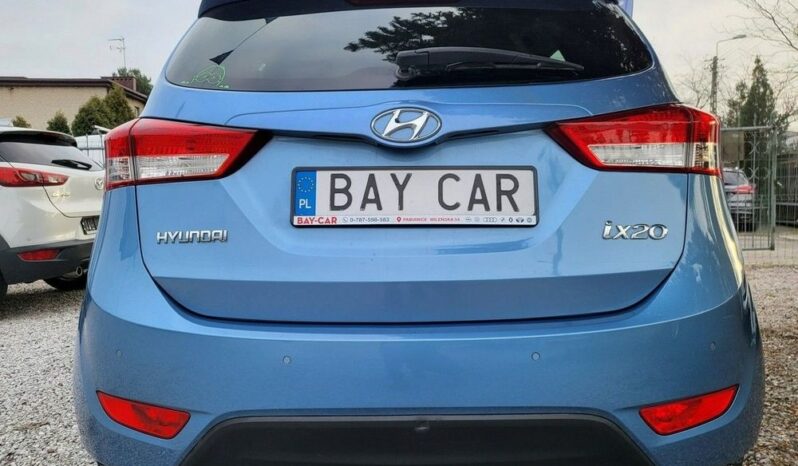 HYUNDAI ix20  | FWD (przód) | Manualna | 90 KM | Niebieski full