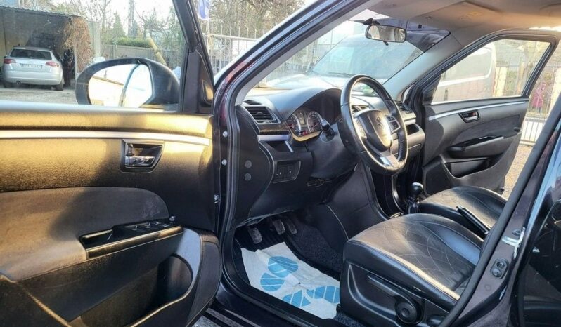SUZUKI Swift  | FWD (przód) | Manualna | 74 KM | Czarny full