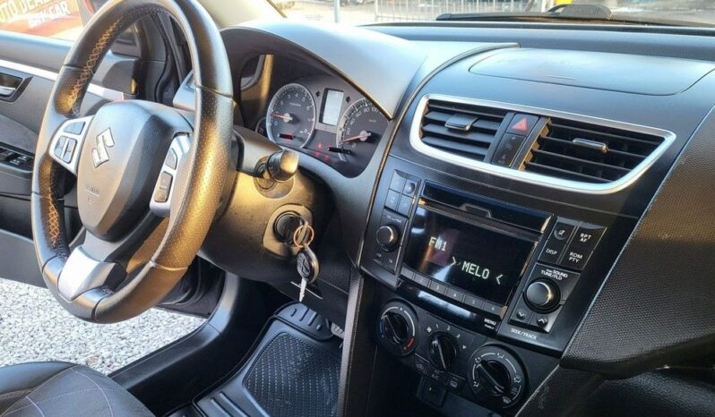 SUZUKI Swift  | FWD (przód) | Manualna | 74 KM | Czarny full