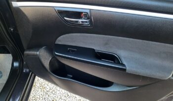 SUZUKI Swift  | FWD (przód) | Manualna | 74 KM | Czarny full
