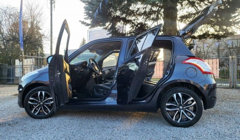 SUZUKI Swift  | FWD (przód) | Manualna | 74 KM | Czarny full