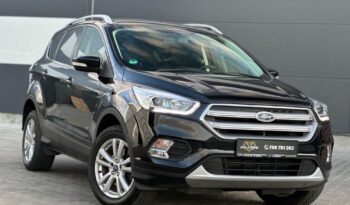 Ford Kuga  | 4X4 (Doł. Automatycznie) | Manualna | 150 Km | Czarny