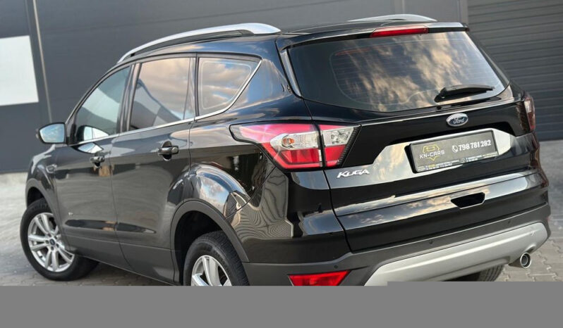 FORD Kuga  | 4×4 (doł. automatycznie) | Manualna | 150 KM | Czarny full