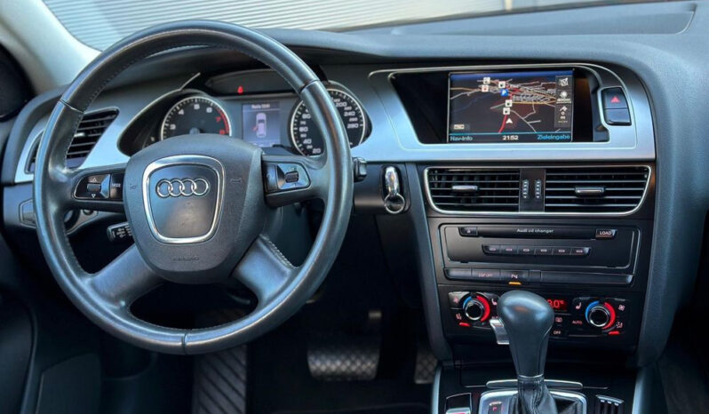 AUDI A4 Avant | FWD (przód) | Automatyczna | 160 KM | Czarny full