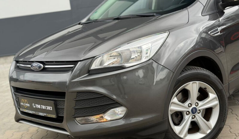 FORD Kuga  | FWD (przód) | Manualna | 150 KM | Szary full