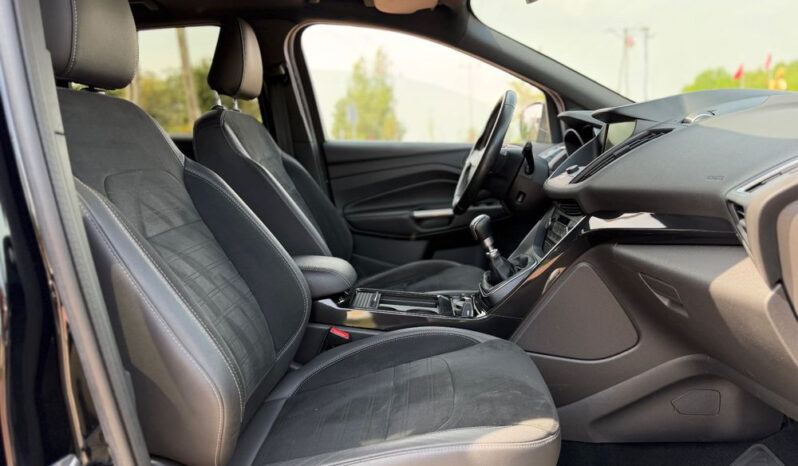 FORD Kuga  | FWD (przód) | Manualna | 150 KM | Czarny full