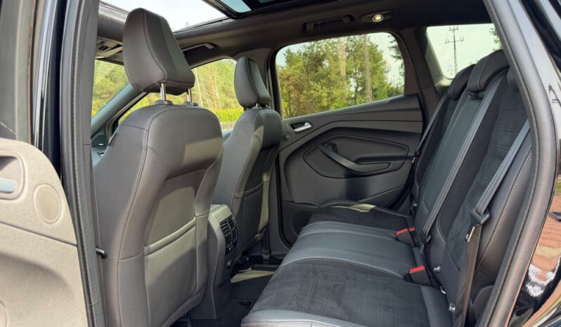 FORD Kuga  | FWD (przód) | Manualna | 150 KM | Czarny full