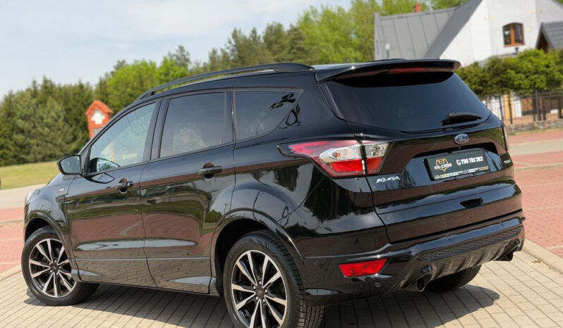 FORD Kuga  | FWD (przód) | Manualna | 150 KM | Czarny full