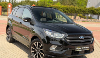 FORD Kuga  | FWD (przód) | Manualna | 150 KM | Czarny full
