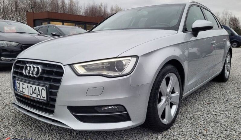 AUDI A3  | FWD (przód) | Manualna | 122 KM | Srebrny
