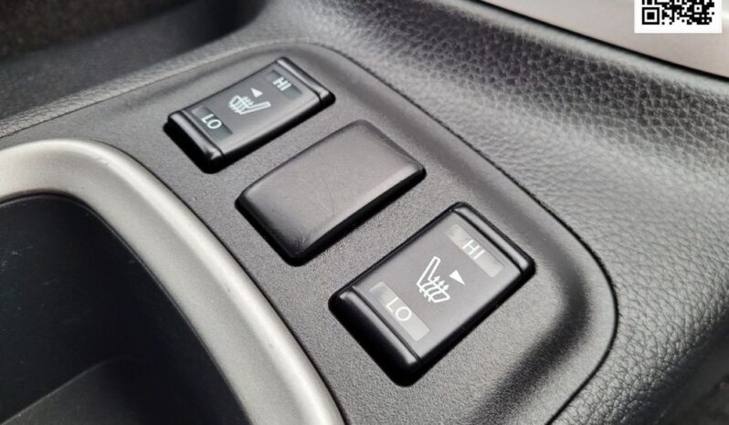 NISSAN Navara  | 4×4 (doł. ręcznie) | Manualna | 163 KM | Szary full