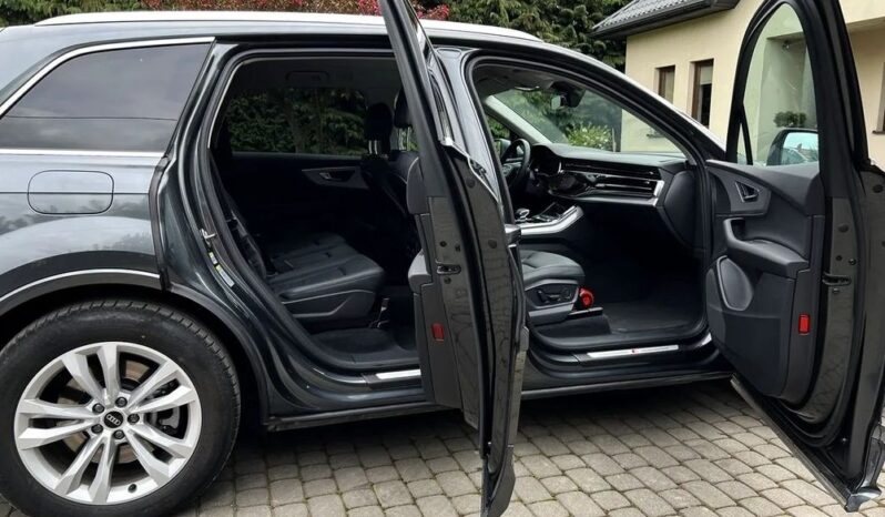 AUDI Q7  | 4×4 (stały) | Automatyczna | 231 KM | Szary full