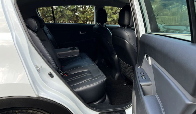 KIA Sportage  | FWD (przód) | Manualna | 135 KM | Biały full