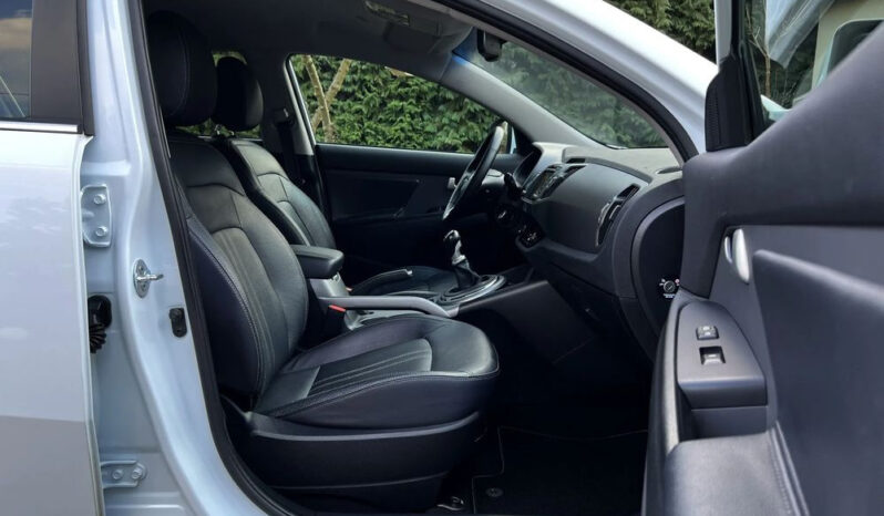 KIA Sportage  | FWD (przód) | Manualna | 135 KM | Biały full
