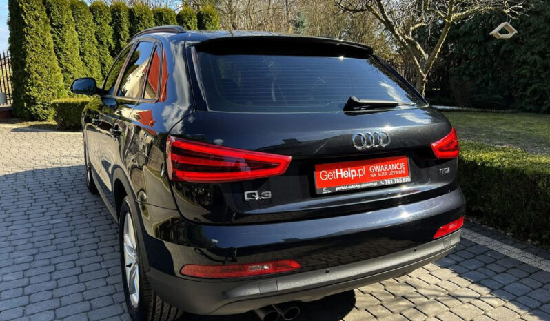 AUDI Q3  | FWD (przód) | Manualna | 140 KM | Czarny full