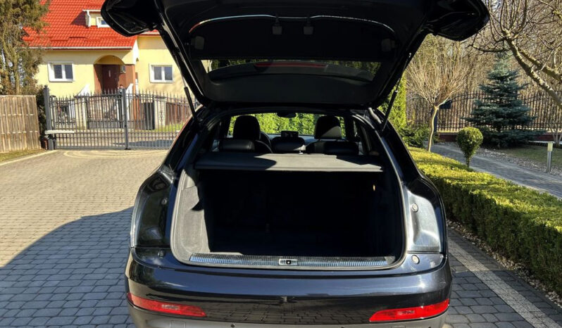 AUDI Q3  | FWD (przód) | Manualna | 140 KM | Czarny full