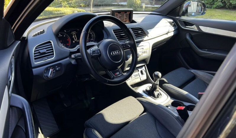 AUDI Q3  | FWD (przód) | Manualna | 140 KM | Czarny full