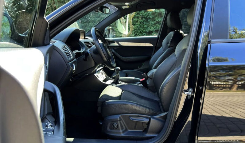 AUDI Q3  | FWD (przód) | Manualna | 140 KM | Czarny full
