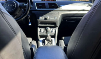 AUDI Q3  | FWD (przód) | Manualna | 140 KM | Czarny full