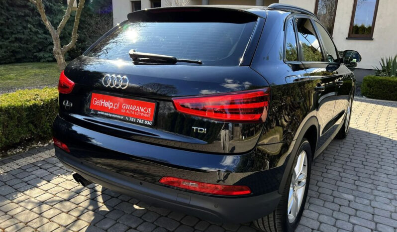 AUDI Q3  | FWD (przód) | Manualna | 140 KM | Czarny full
