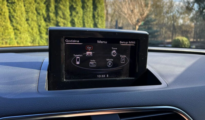 AUDI Q3  | FWD (przód) | Manualna | 140 KM | Czarny full