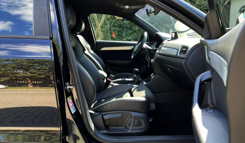 AUDI Q3  | FWD (przód) | Manualna | 140 KM | Czarny full