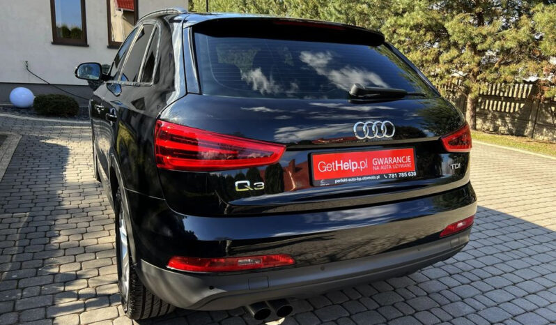 AUDI Q3  | FWD (przód) | Manualna | 140 KM | Czarny full