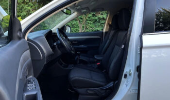 MITSUBISHI Outlander  | FWD (przód) | Manualna | 150 KM | Biały full