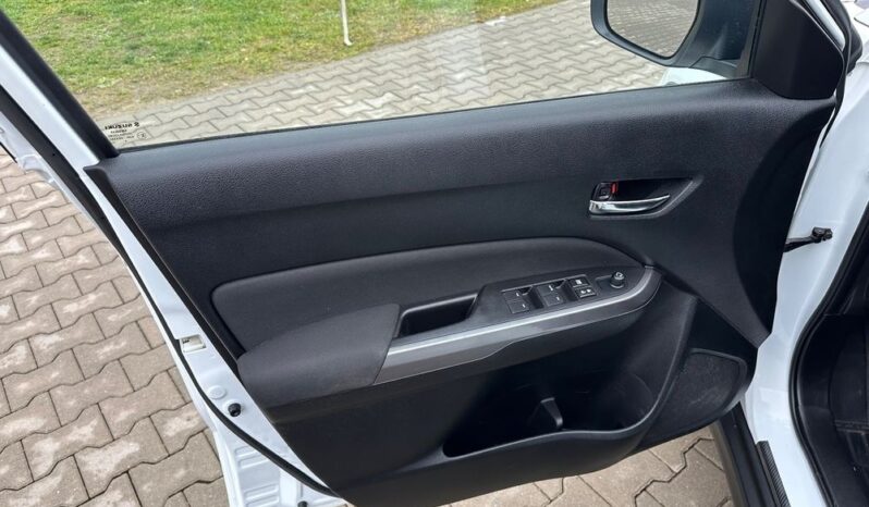 SUZUKI Vitara  | 4×4 (doł. ręcznie) | Manualna | 140 KM | Biały full