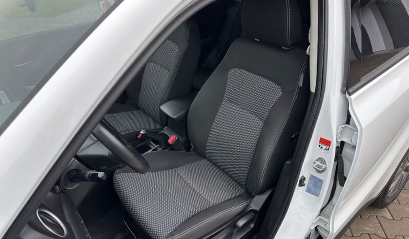 SUZUKI Vitara  | 4×4 (doł. ręcznie) | Manualna | 140 KM | Biały full