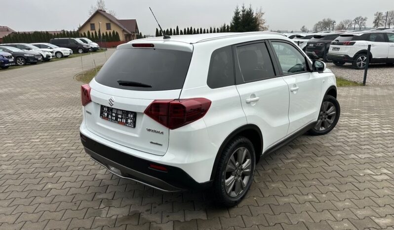 SUZUKI Vitara  | 4×4 (doł. ręcznie) | Manualna | 140 KM | Biały full