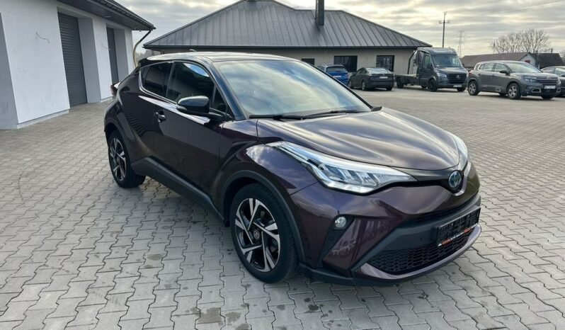 TOYOTA C-HR | FWD (przód) | Automatyczna | 98 KM | Bordowy full